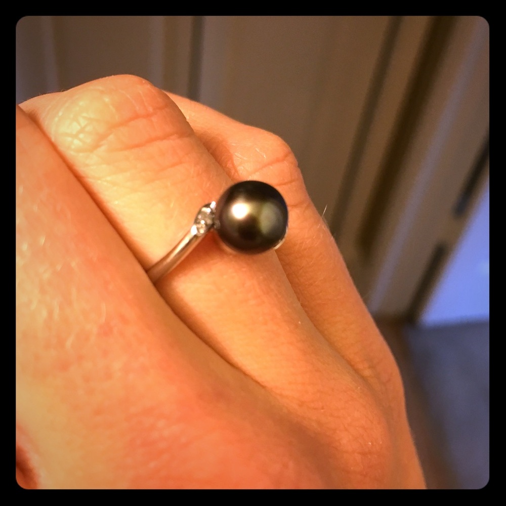 14K White Gold Genuine Black Pearl Ring! - Picture 2 of 5